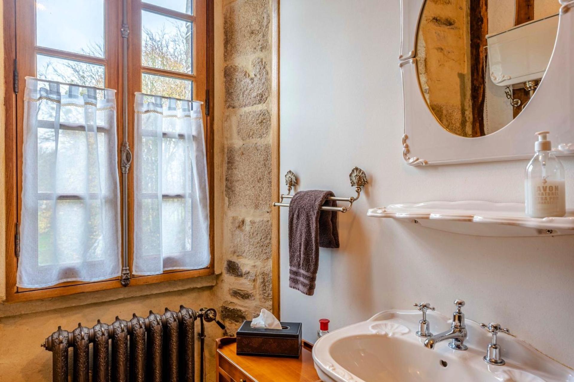 Chateau Isigny, Ideal Pour Les Familles Avec Enfants Et Les Animaux De Compagnie, Situe A Proximite Du Mont Saint-Michel Dış mekan fotoğraf